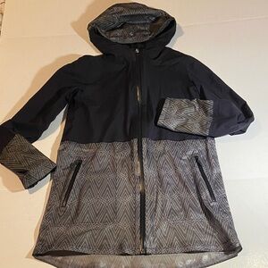 IVIVVA LULULEMON GIRLS MESH WITH THE RAIN HOODED WATERPROOF JACKET SZ 12